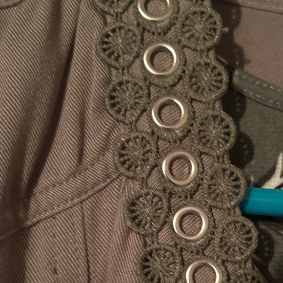 Soft Surroundings Green Floral Sleeveless blouse
& Style & Co Green Jacket - Picture 11 of 11